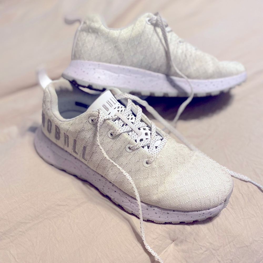 NOBULL Project White Matryx Trail Runner, size 7- EUC